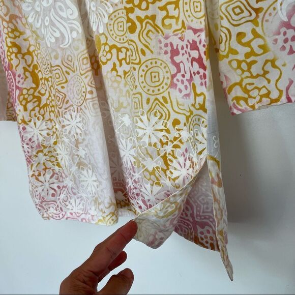 Robert Graham Embroidered Tunic Textured Floral Pink Yellow Ombre Top Size Small - Picture 3 of 11